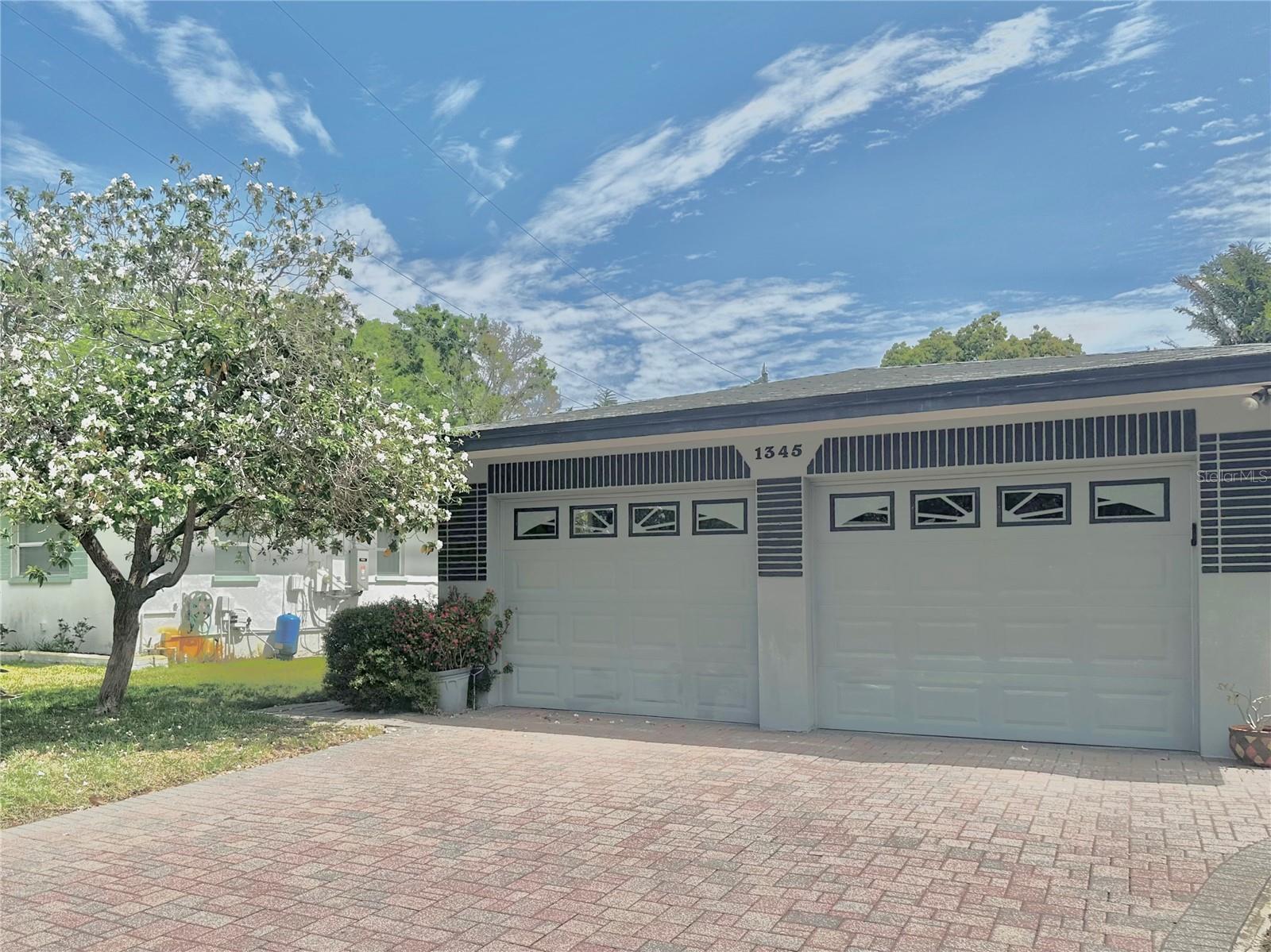 1345 S EVERGREEN AVENUE
