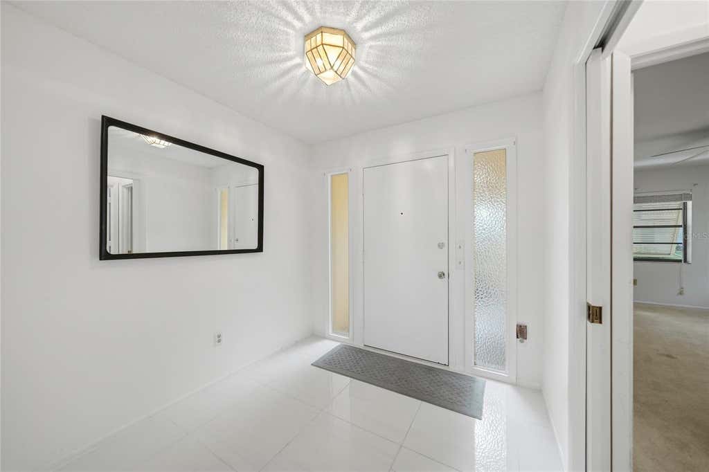 Photo of 49 Sandstone Circle, Venice, FL 34293 (MLS # D6148251)