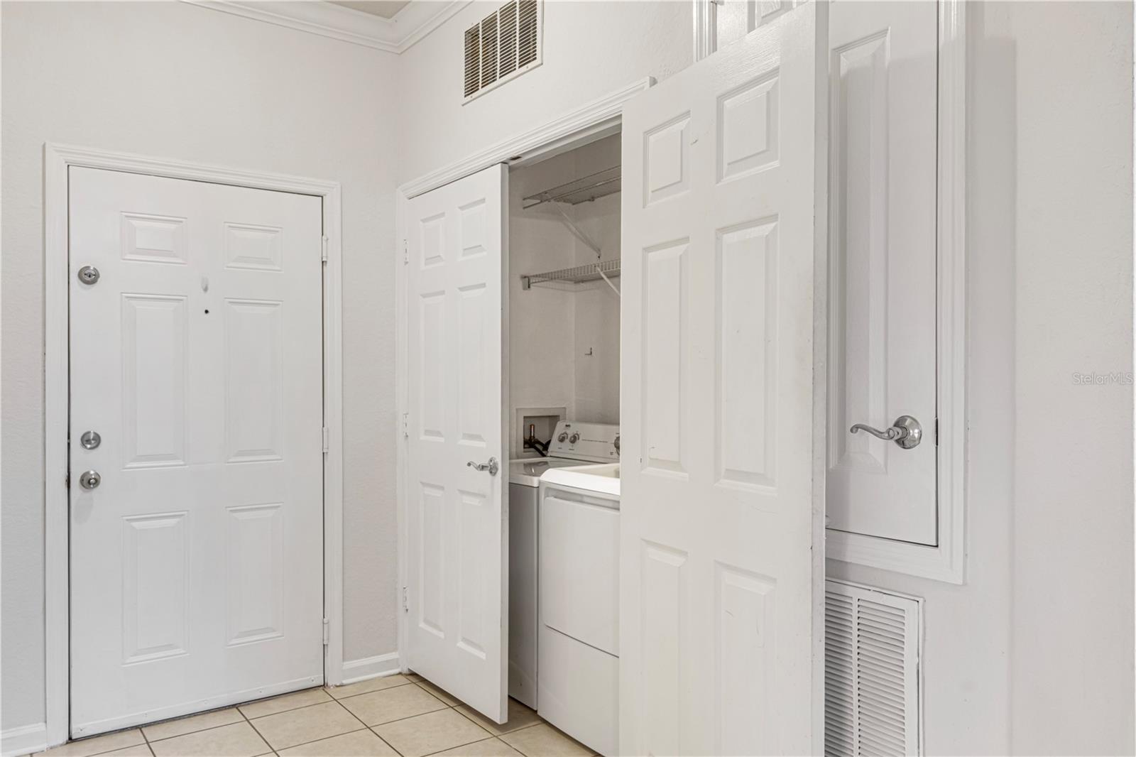 STONEBRIDGE RESERVE CONDO PH 3 - Residential Lease