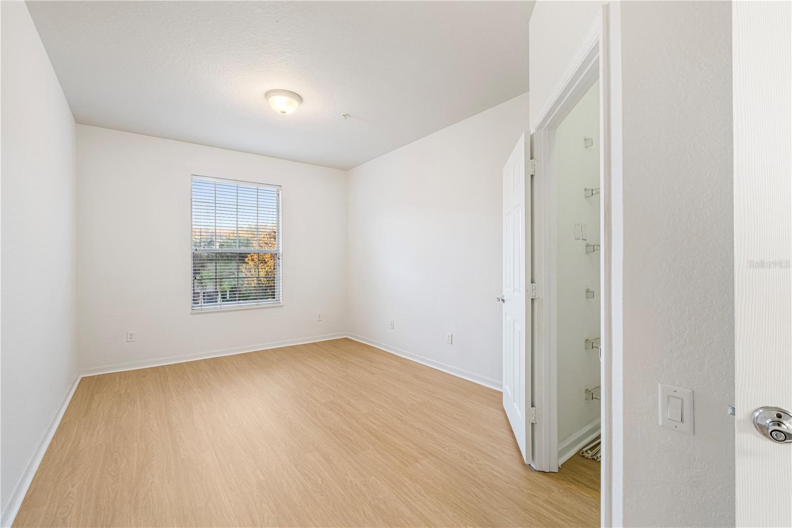 STONEBRIDGE RESERVE CONDO PH 3 - Residential Lease