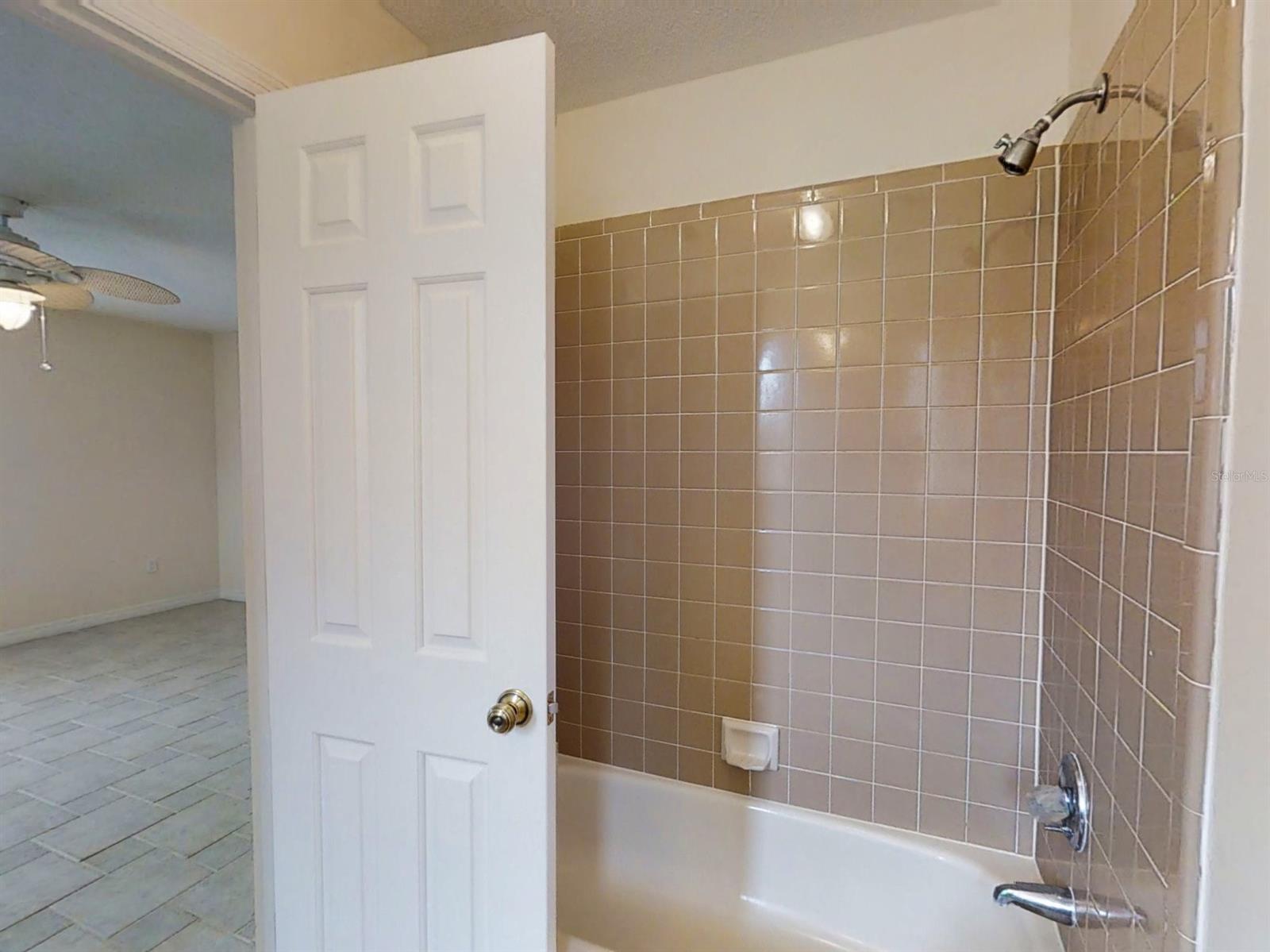 Venezia Unit 02 - Residential