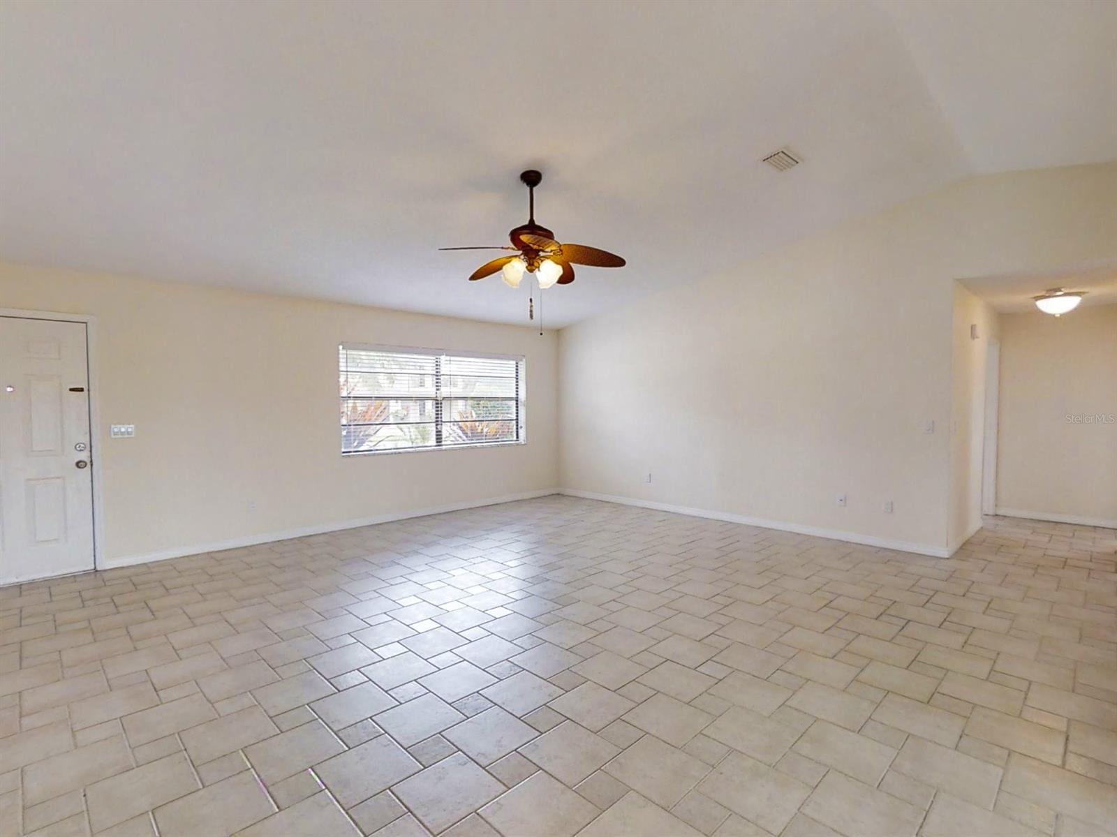 Venezia Unit 02 - Residential