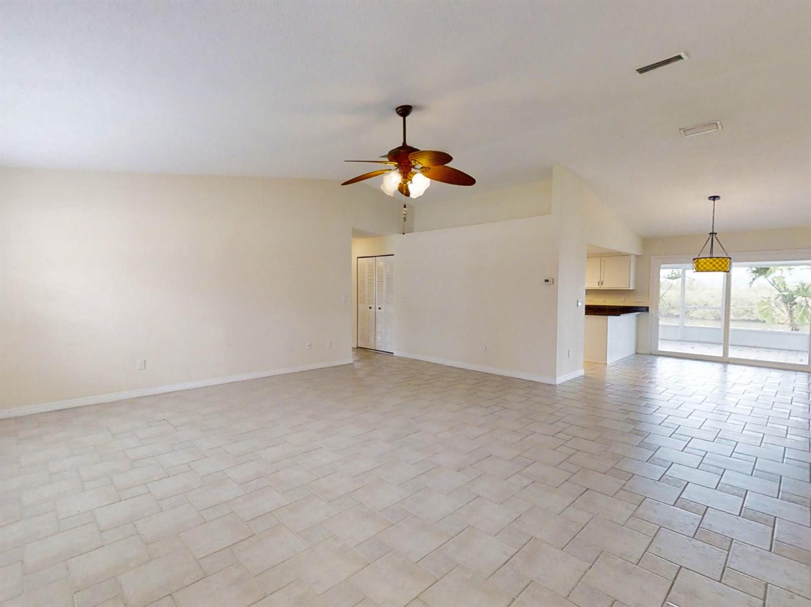 Venezia Unit 02 - Residential