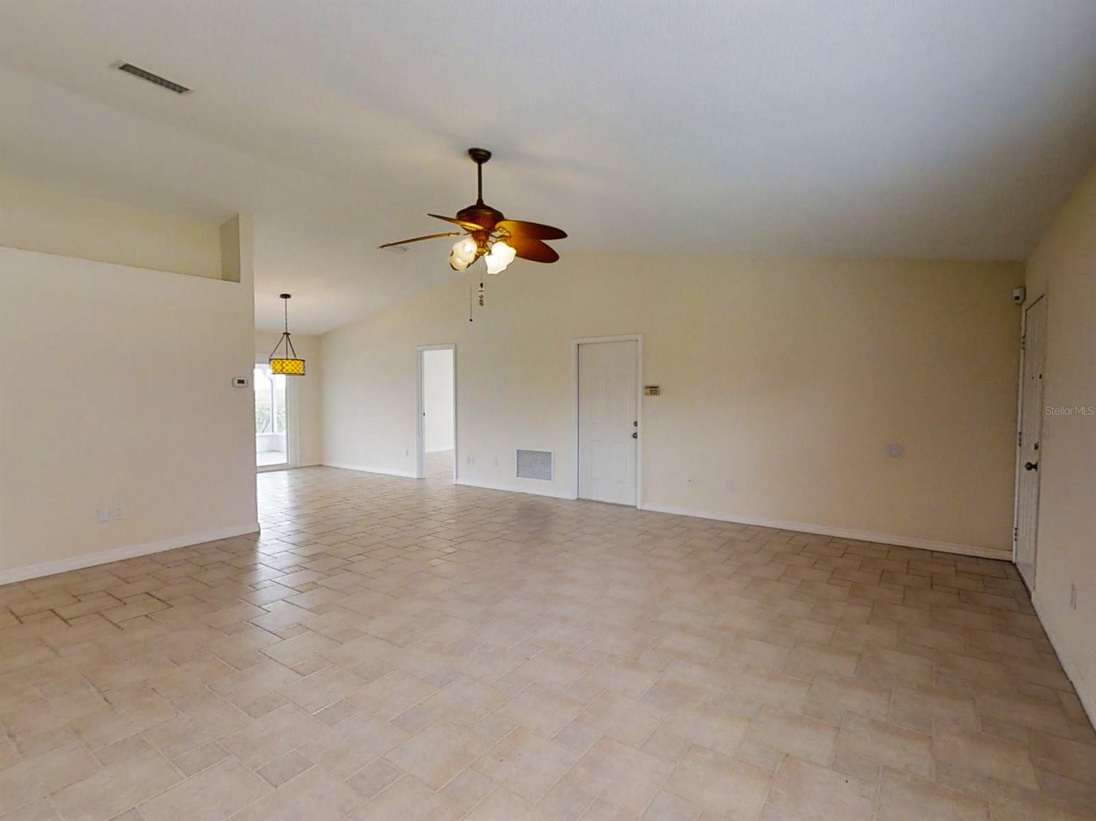 Venezia Unit 02 - Residential