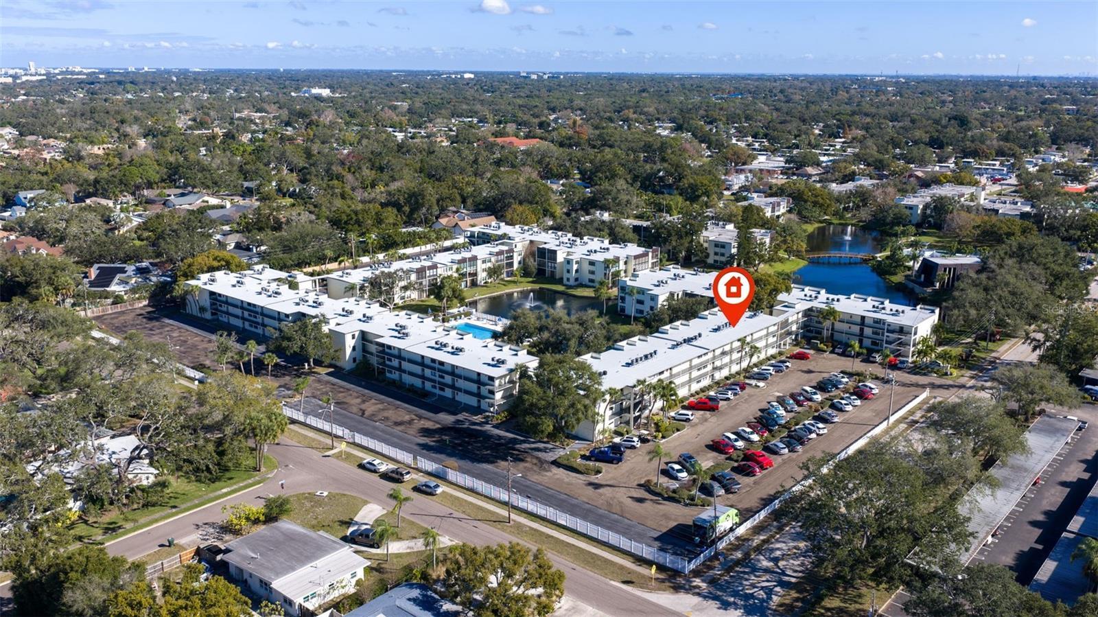 LAKEVIEW OF LARGO - Residential