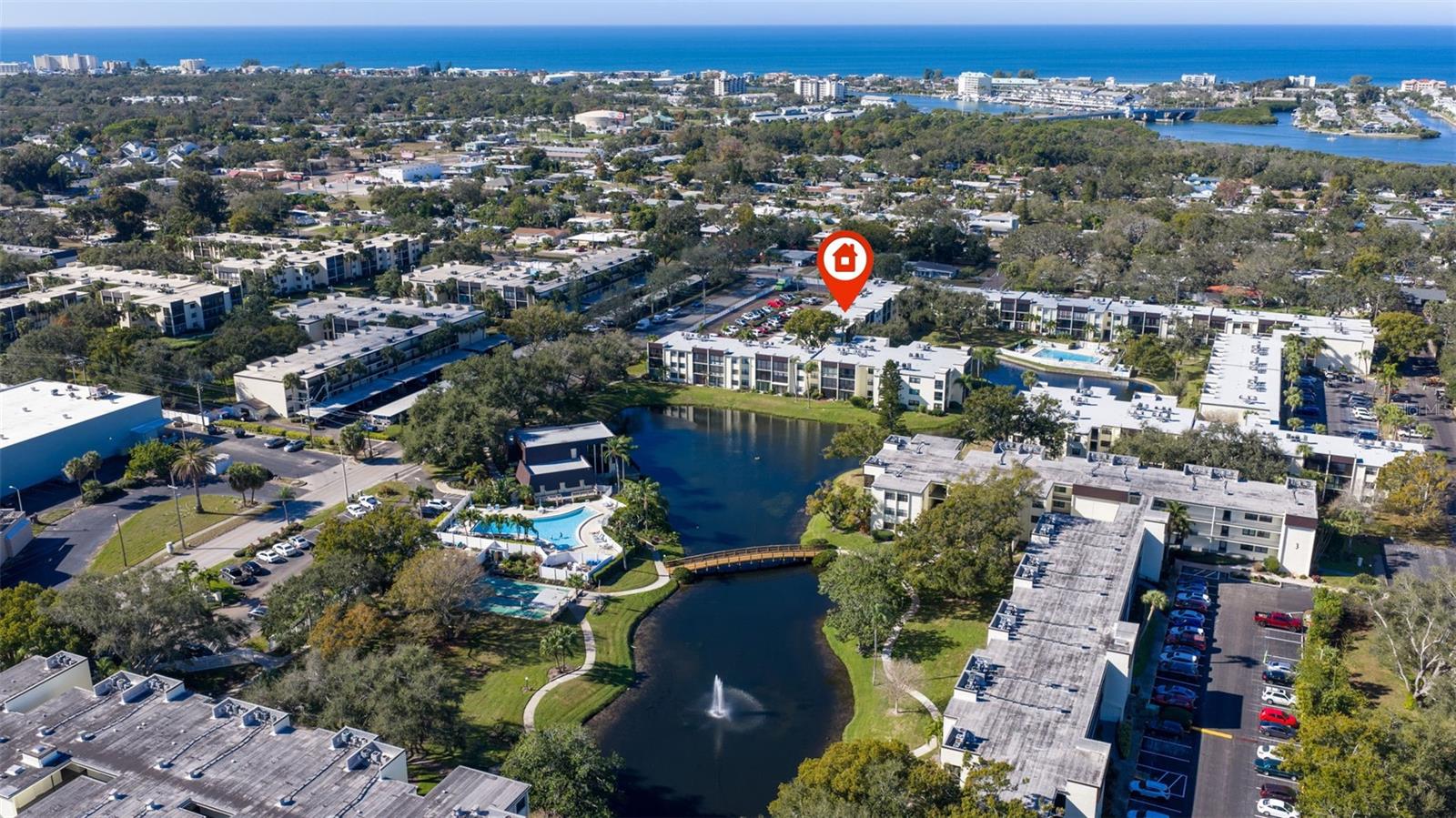 LAKEVIEW OF LARGO - Residential