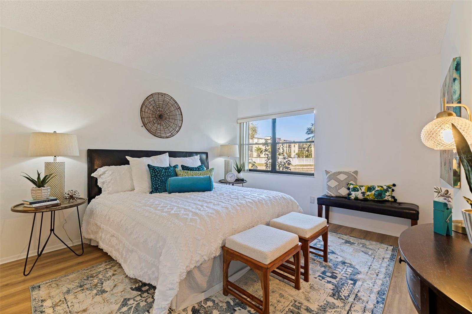 LAKEVIEW OF LARGO - Residential