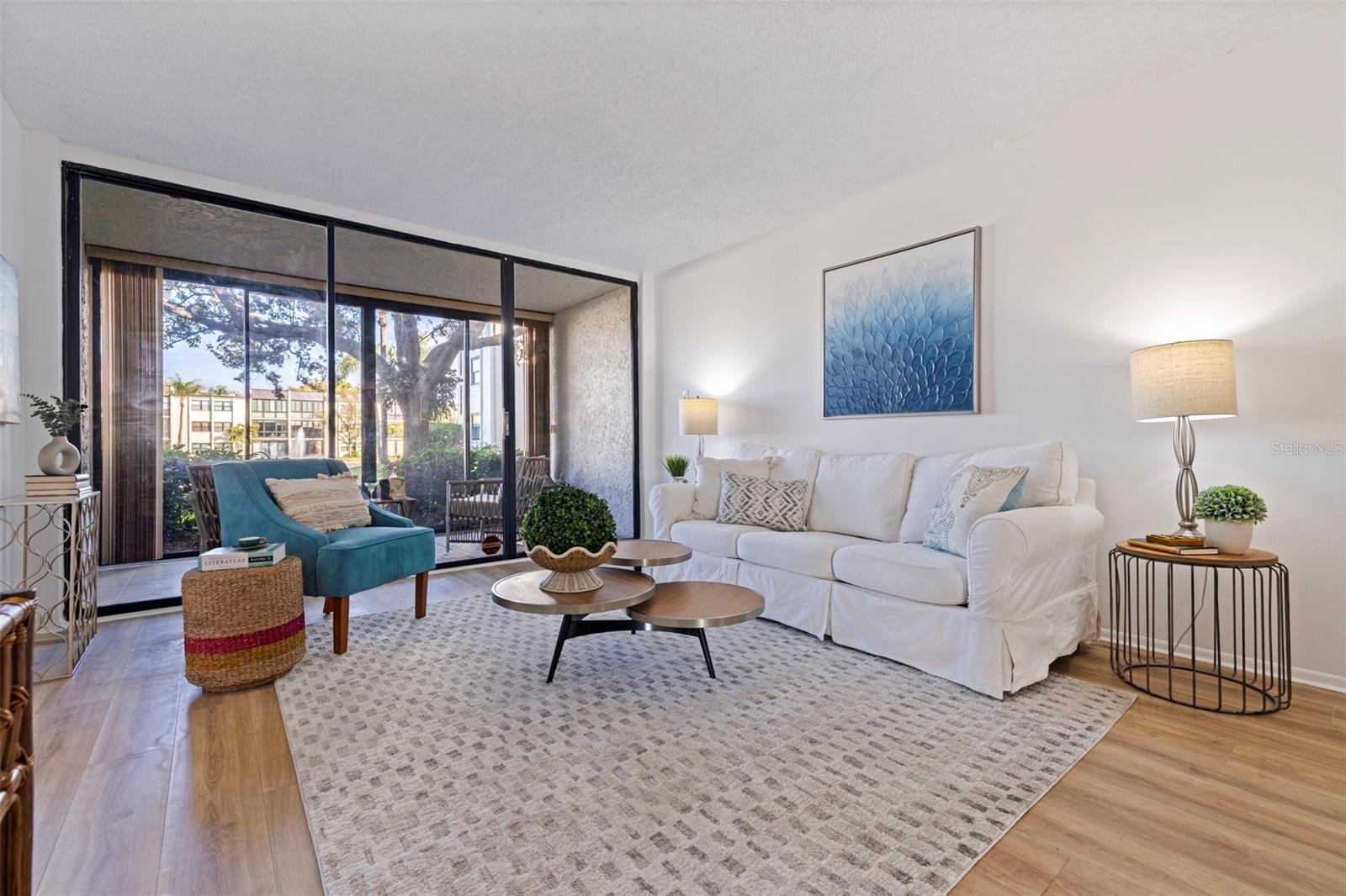 LAKEVIEW OF LARGO - Residential