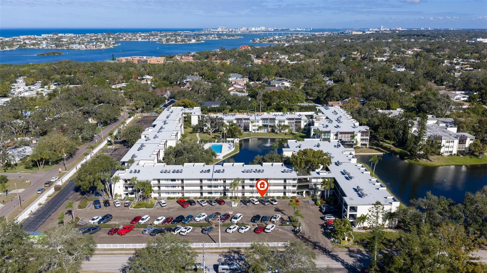 LAKEVIEW OF LARGO - Residential