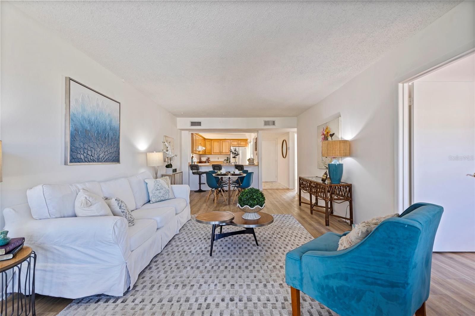 LAKEVIEW OF LARGO - Residential