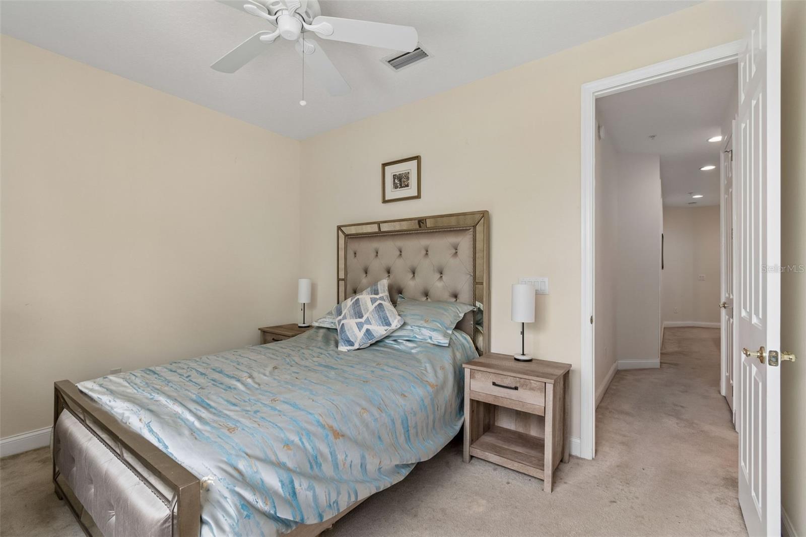 THOMAS TOWNHOMES - Residential