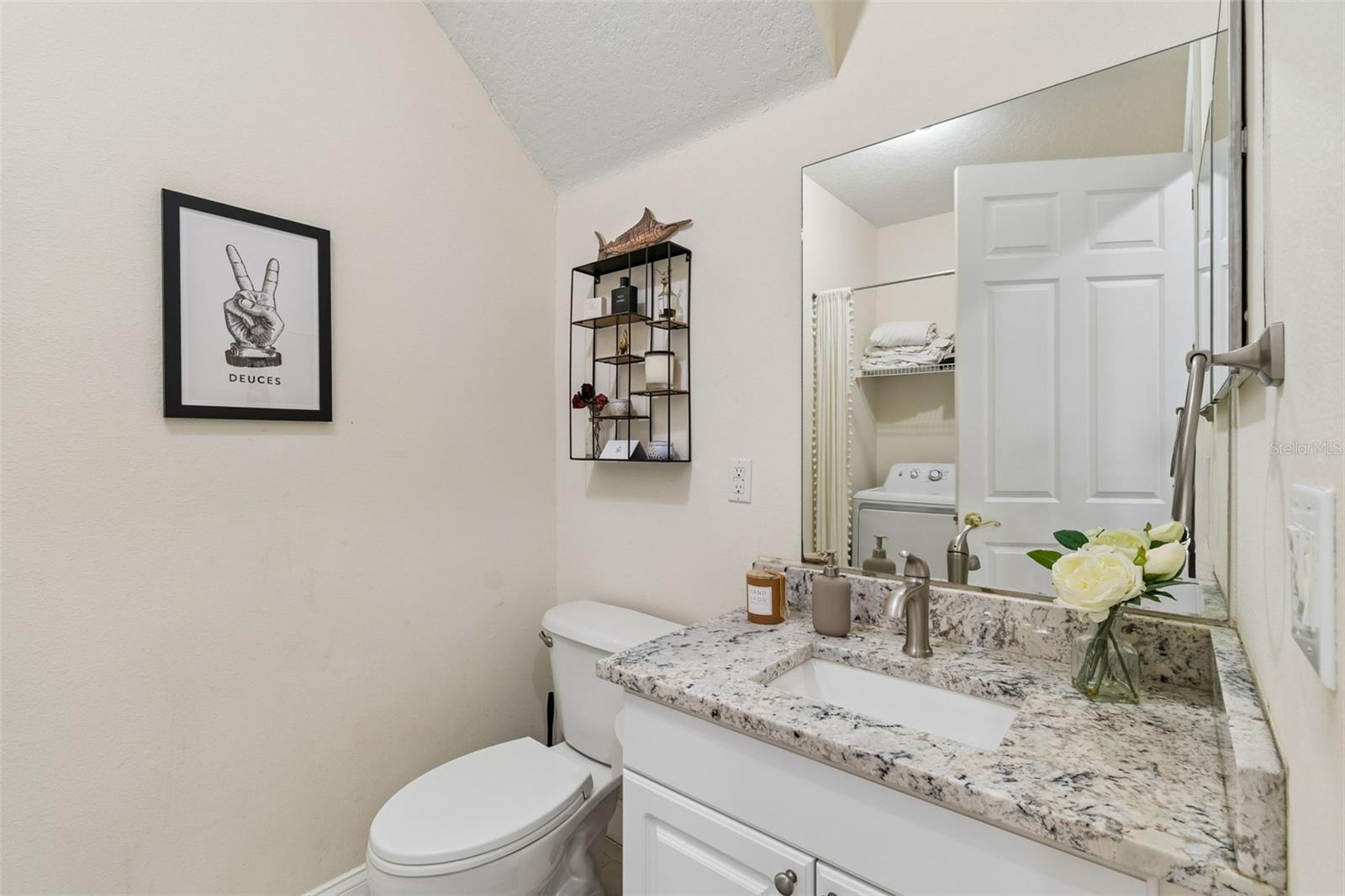 THOMAS TOWNHOMES - Residential