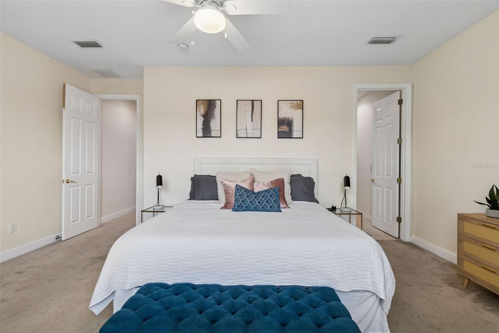 THOMAS TOWNHOMES - Residential