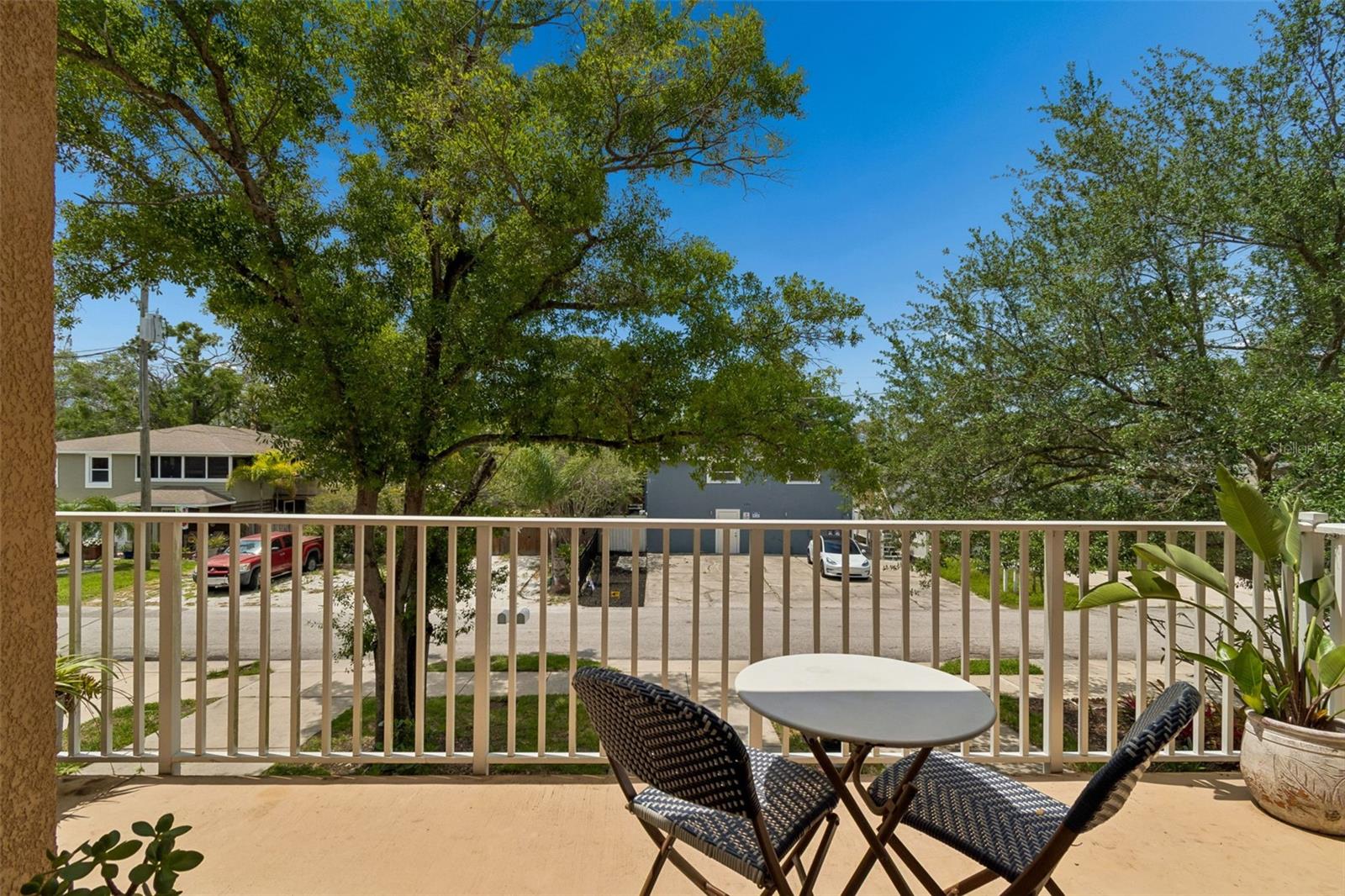 THOMAS TOWNHOMES - Residential