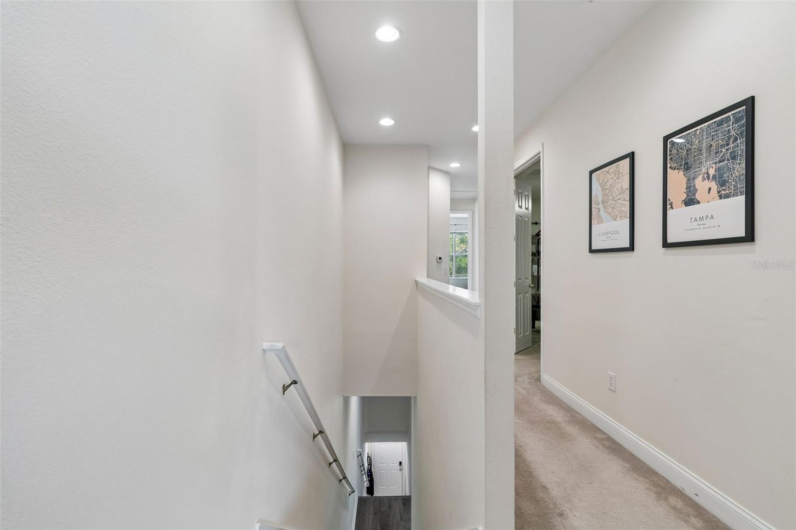 THOMAS TOWNHOMES - Residential