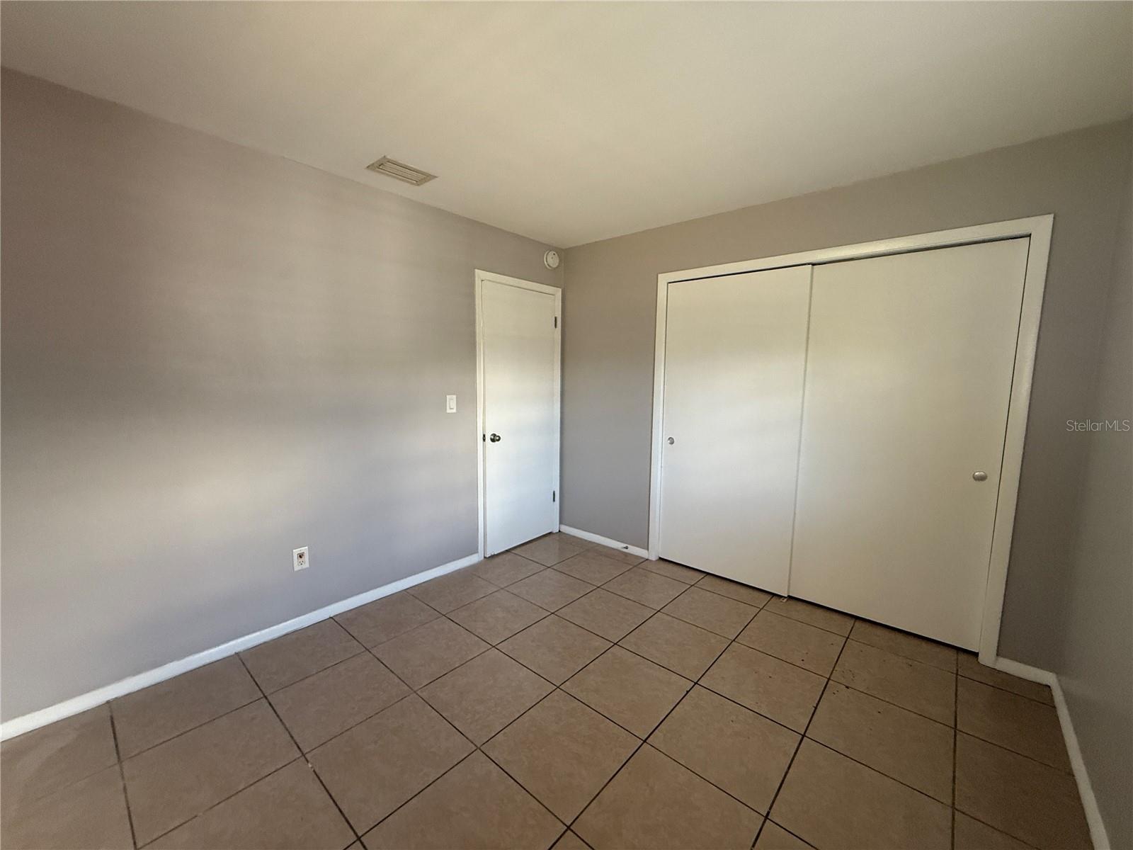 VENICE GARDENS - Residential Lease