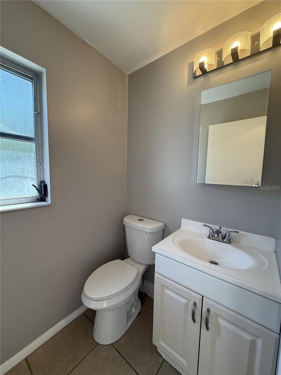 VENICE GARDENS - Residential Lease