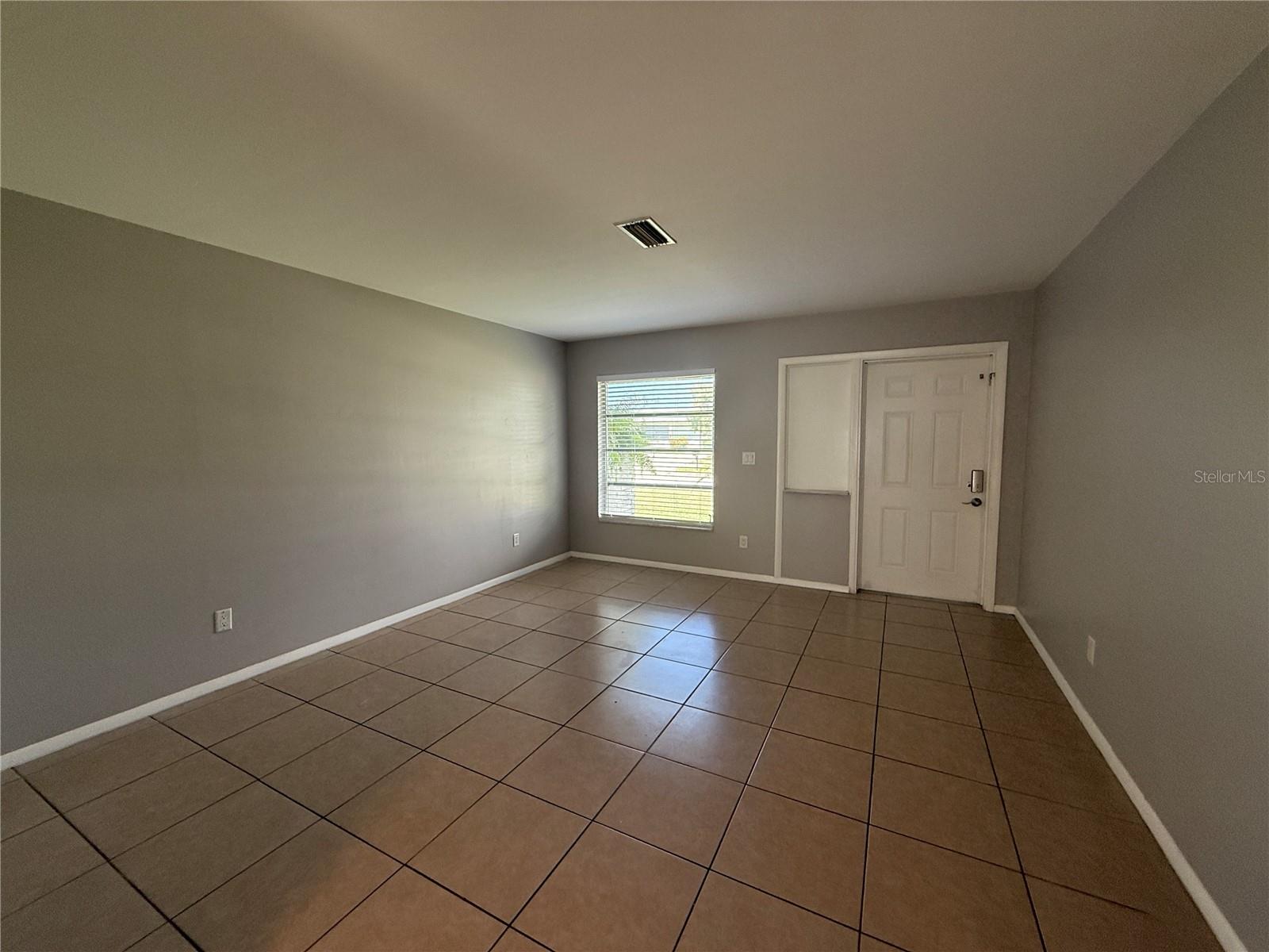 VENICE GARDENS - Residential Lease