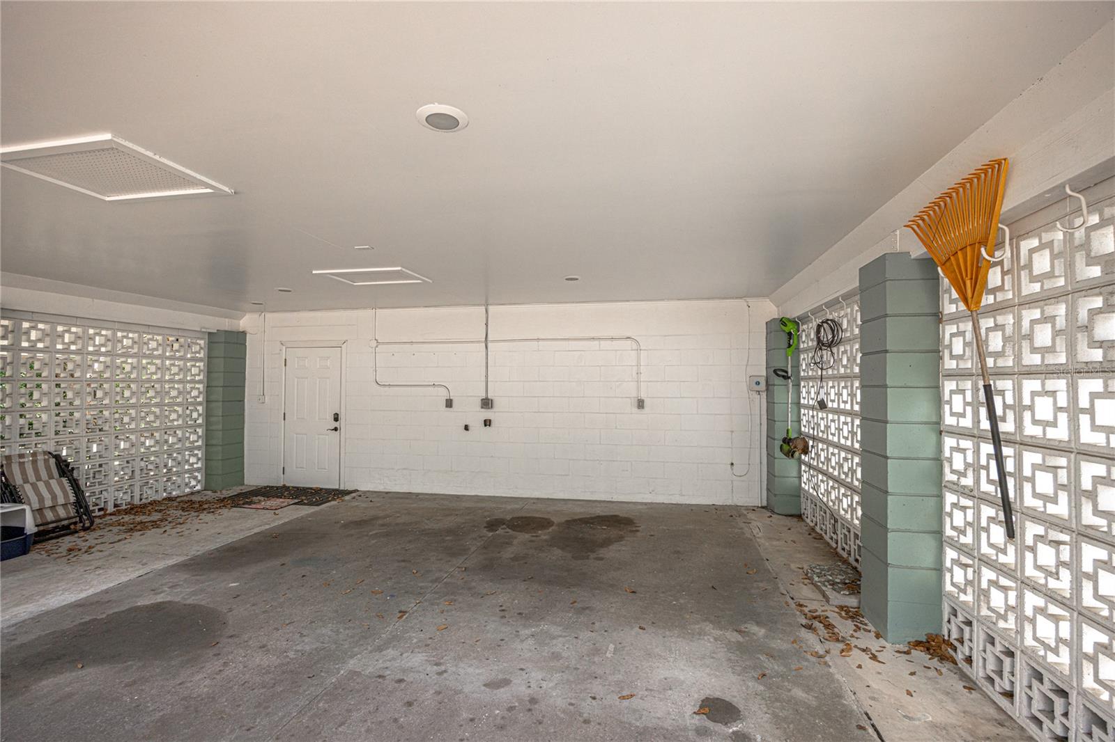 RIDGEWOOD SUB - Residential Lease