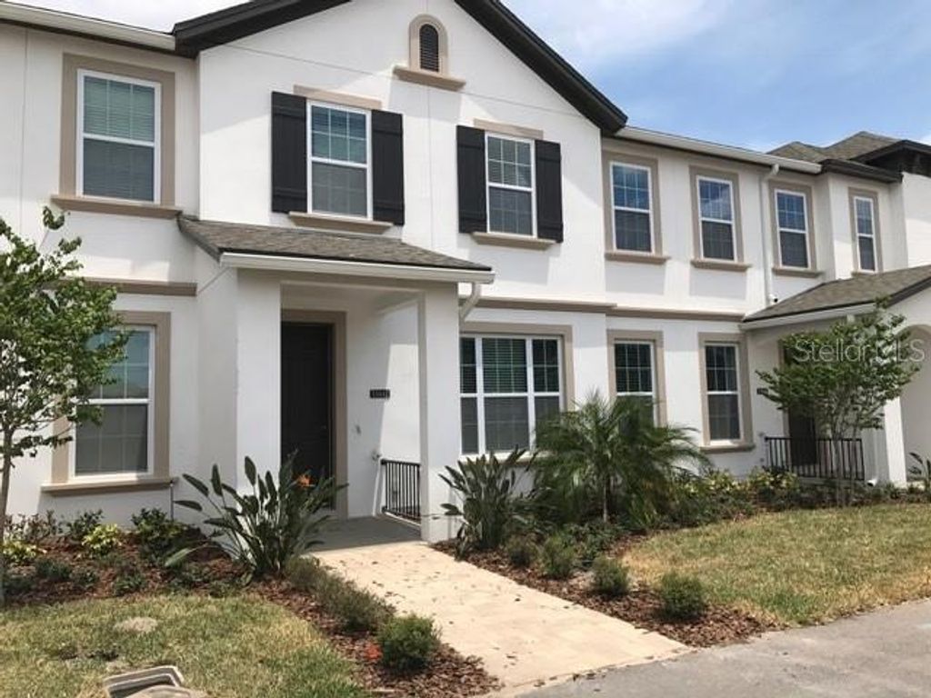 Photo of 11642 Water Run Alley, Windermere, FL 34786 (MLS # S5141662)