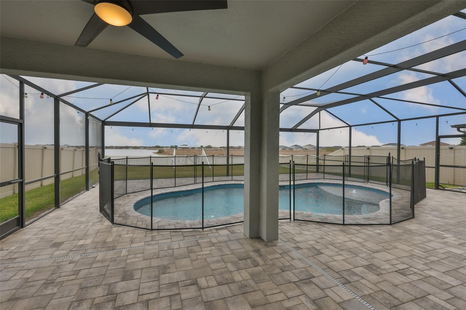 RIVERCREST LAKES - Residential