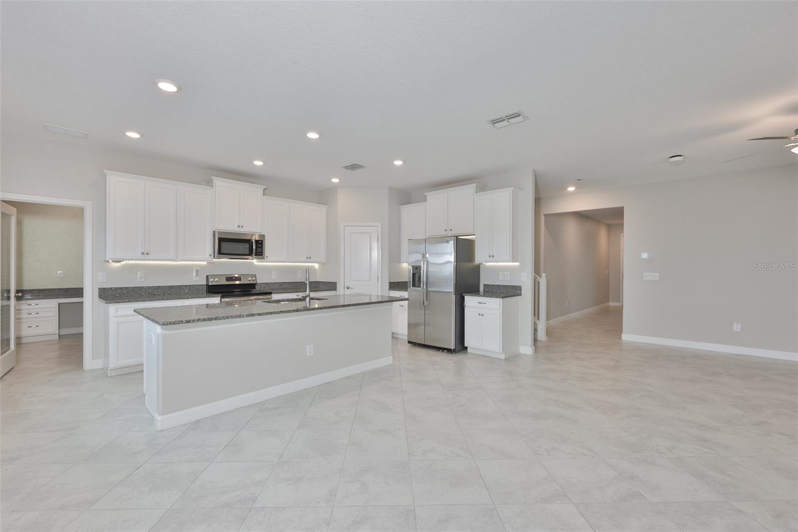 RIVERCREST LAKES - Residential