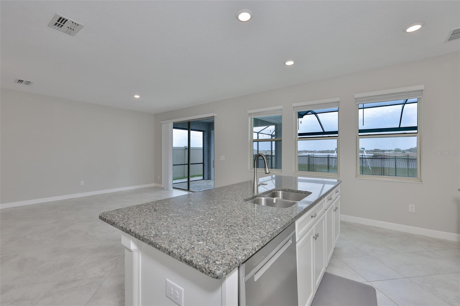 RIVERCREST LAKES - Residential