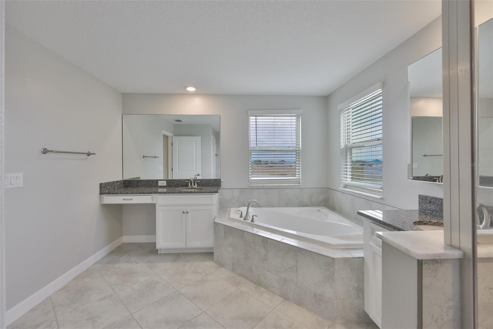 RIVERCREST LAKES - Residential