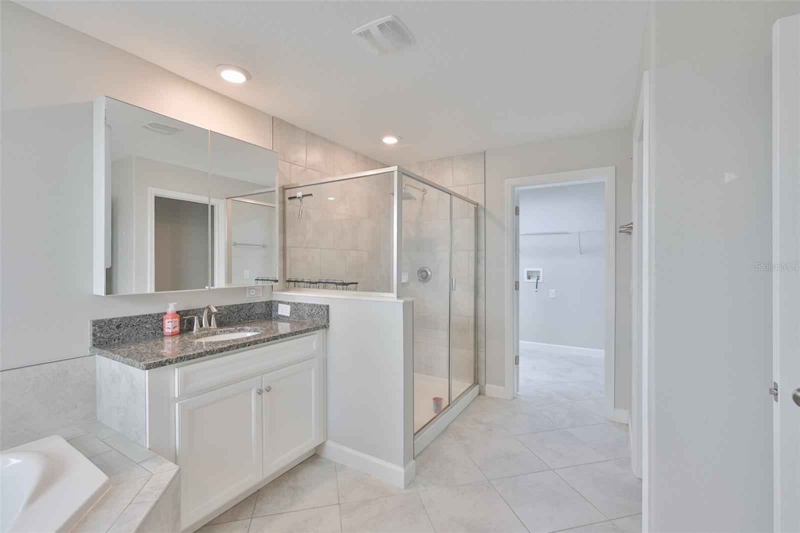 RIVERCREST LAKES - Residential