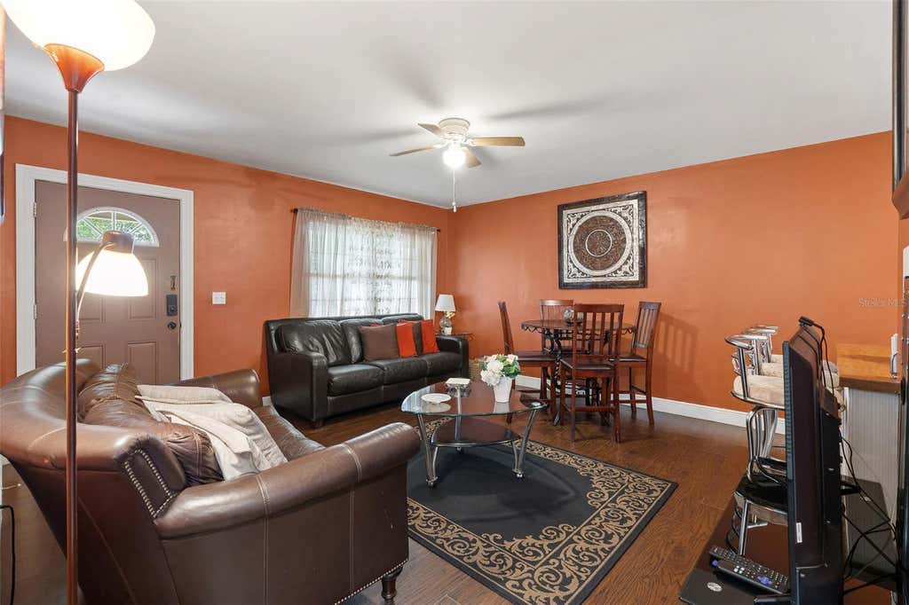 Photo of 2309 W Cluster Avenue, Tampa, FL 33604 (MLS # TB8535738)