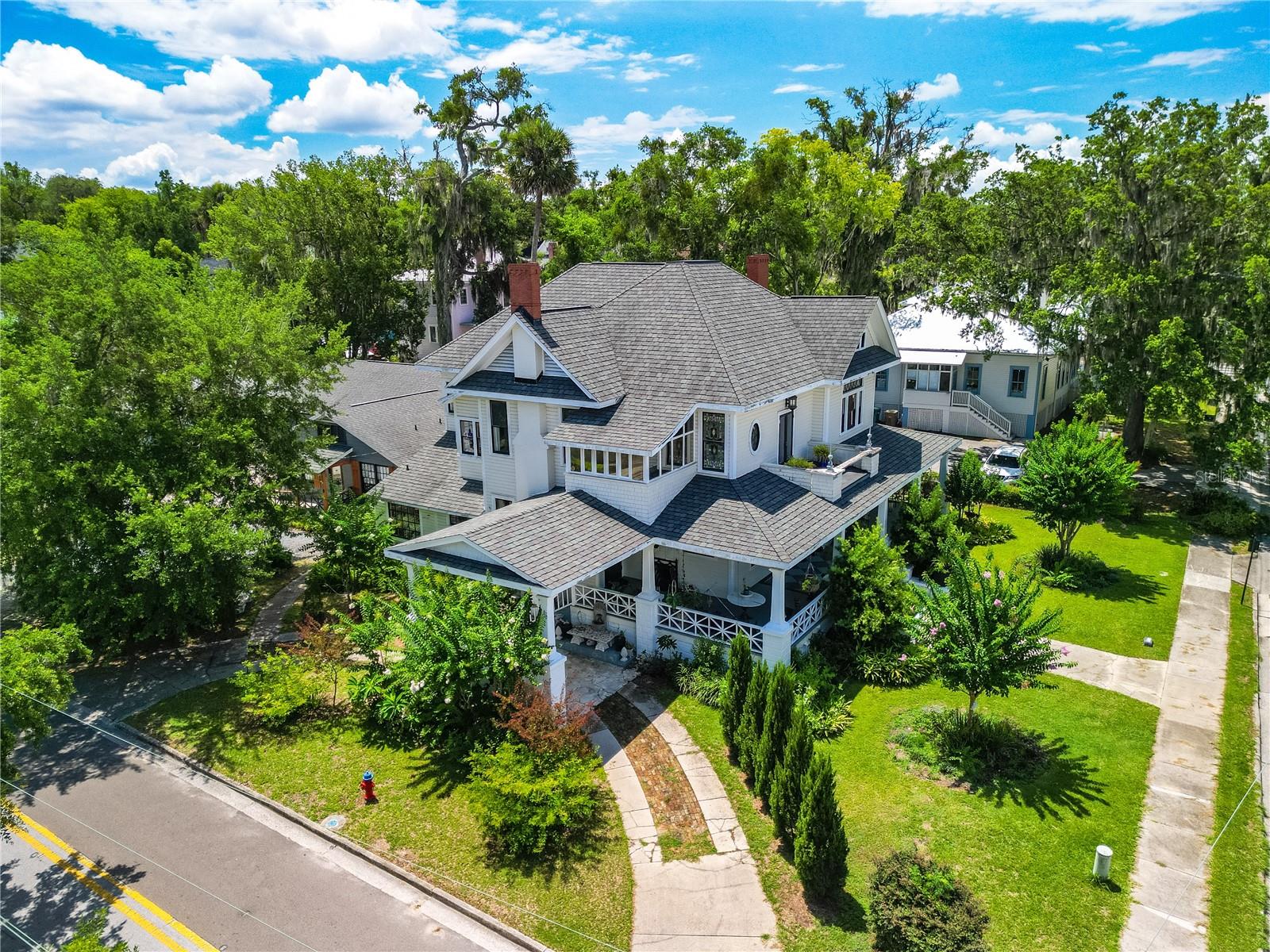 103 SE TUSCAWILLA AVENUE