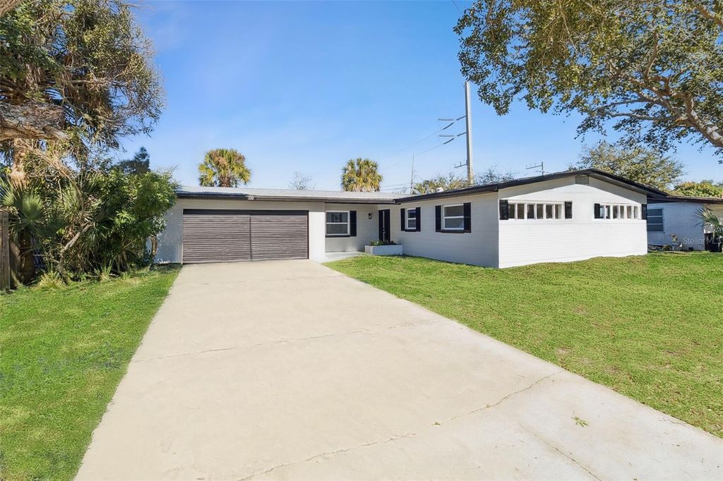 Photo of 140 Barbados Drive, Merritt Island, FL 32952 (MLS # O6371529)