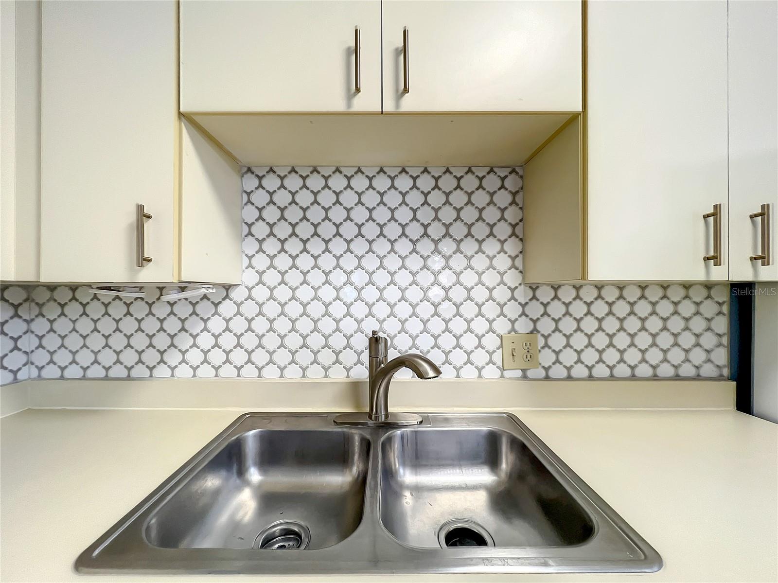 LAKEWOOD PARK A CONDO - Residential Lease