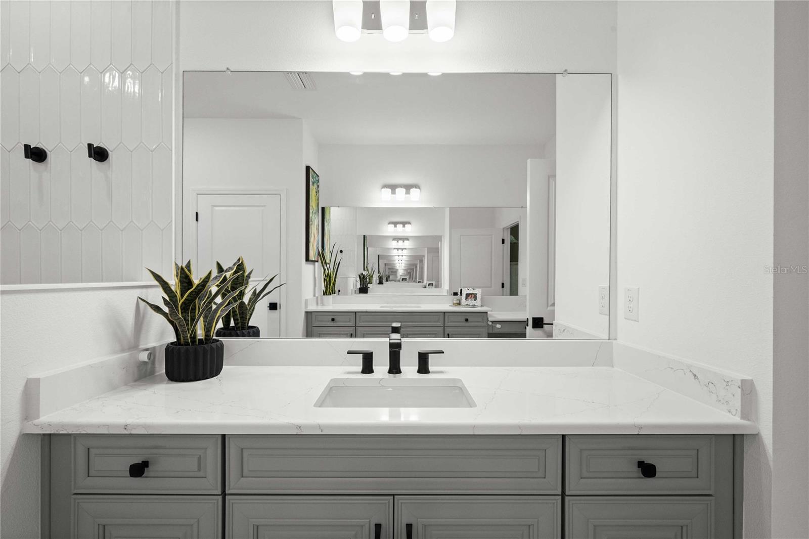 RIVER LANDINGS - Residential