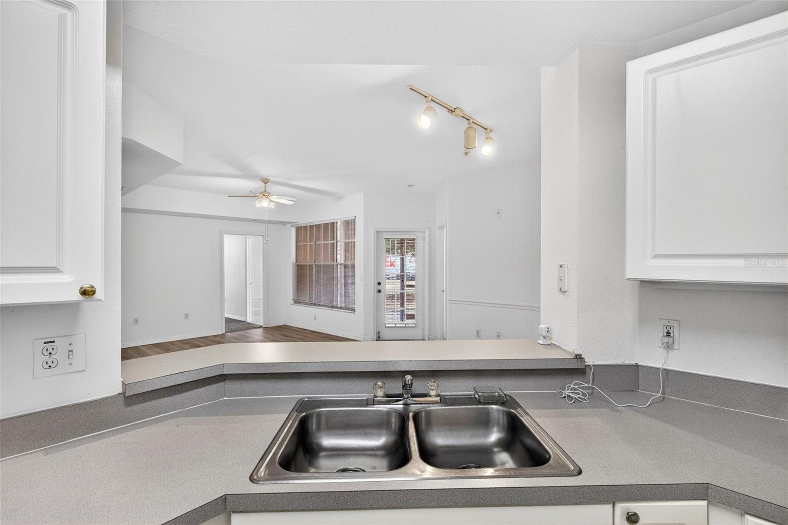 PALMS CLUB CONDO - Residential