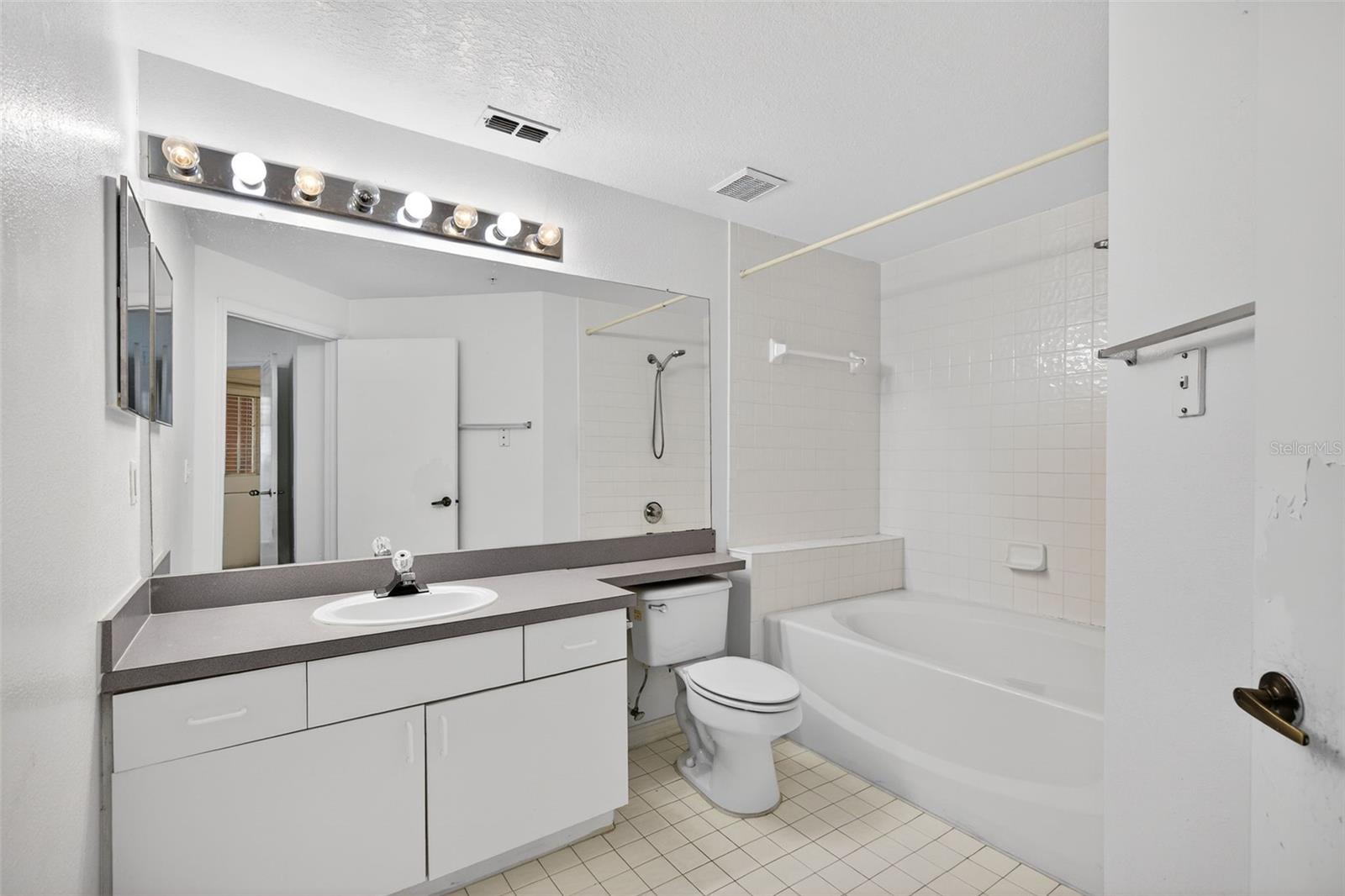 PALMS CLUB CONDO - Residential