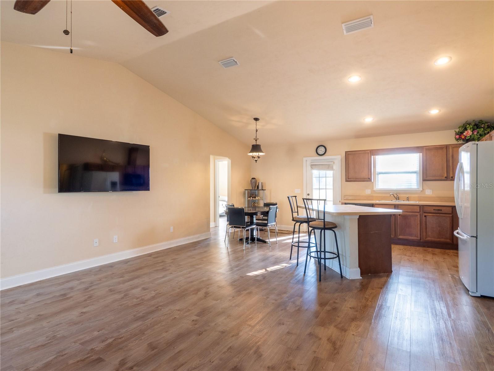 COUNTRYWAY - Residential