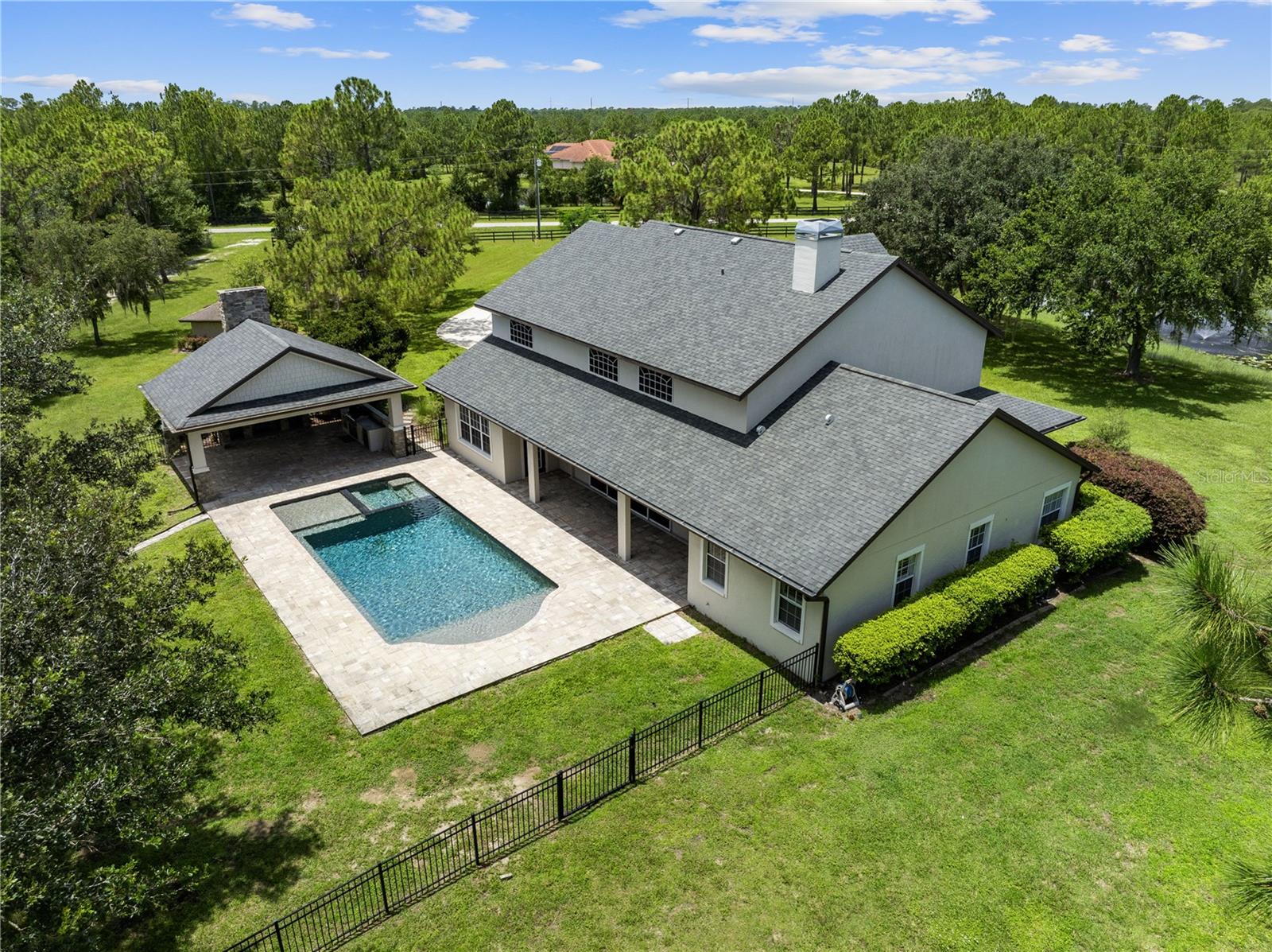 POMELLO PARK - Residential