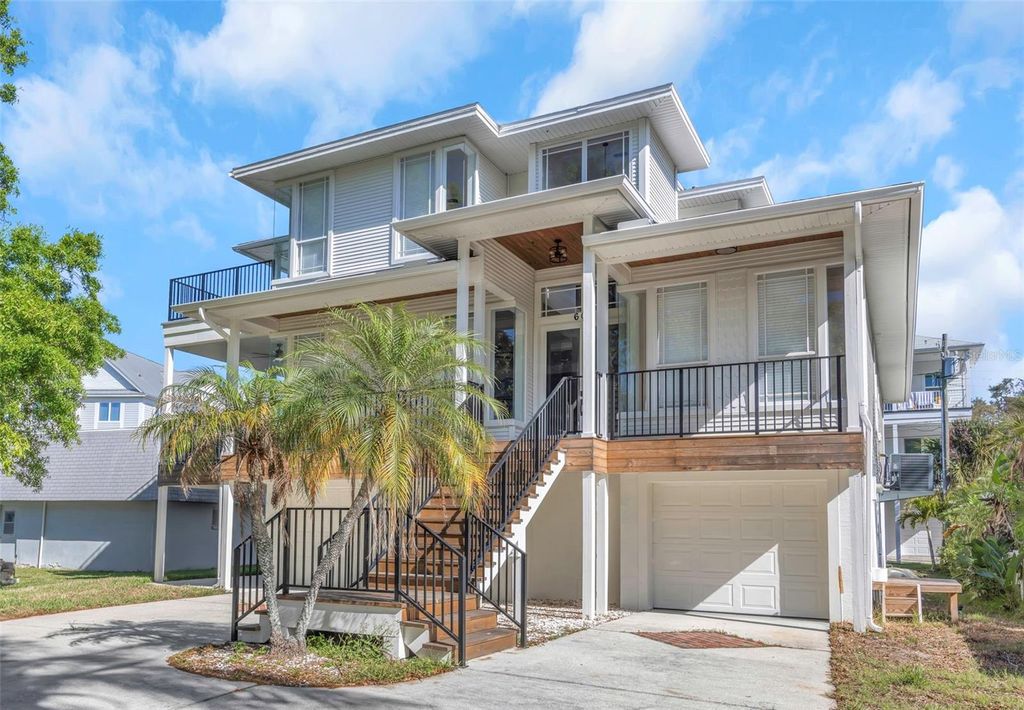 Photo of 606 Indiana Avenue, Crystal Beach, FL 34681 (MLS # O6281455)