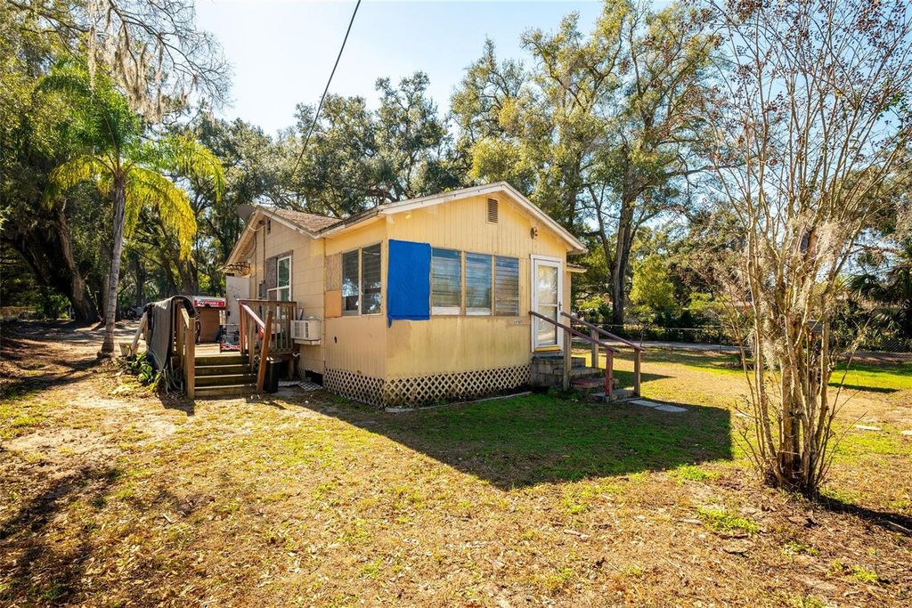 Photo of 10507 Main Street, Thonotosassa, FL 33592 (MLS # C7523460)