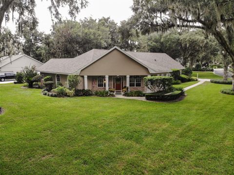 A home in LAKELAND