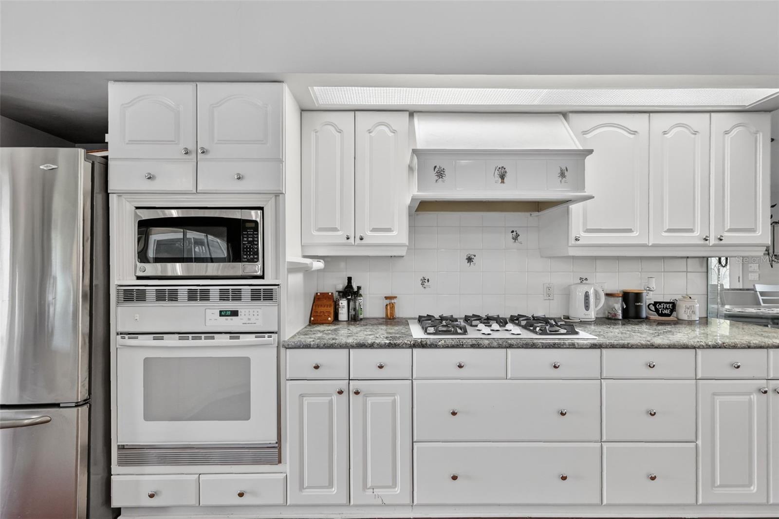 HARBOR HILLS UNIT 01 - Residential