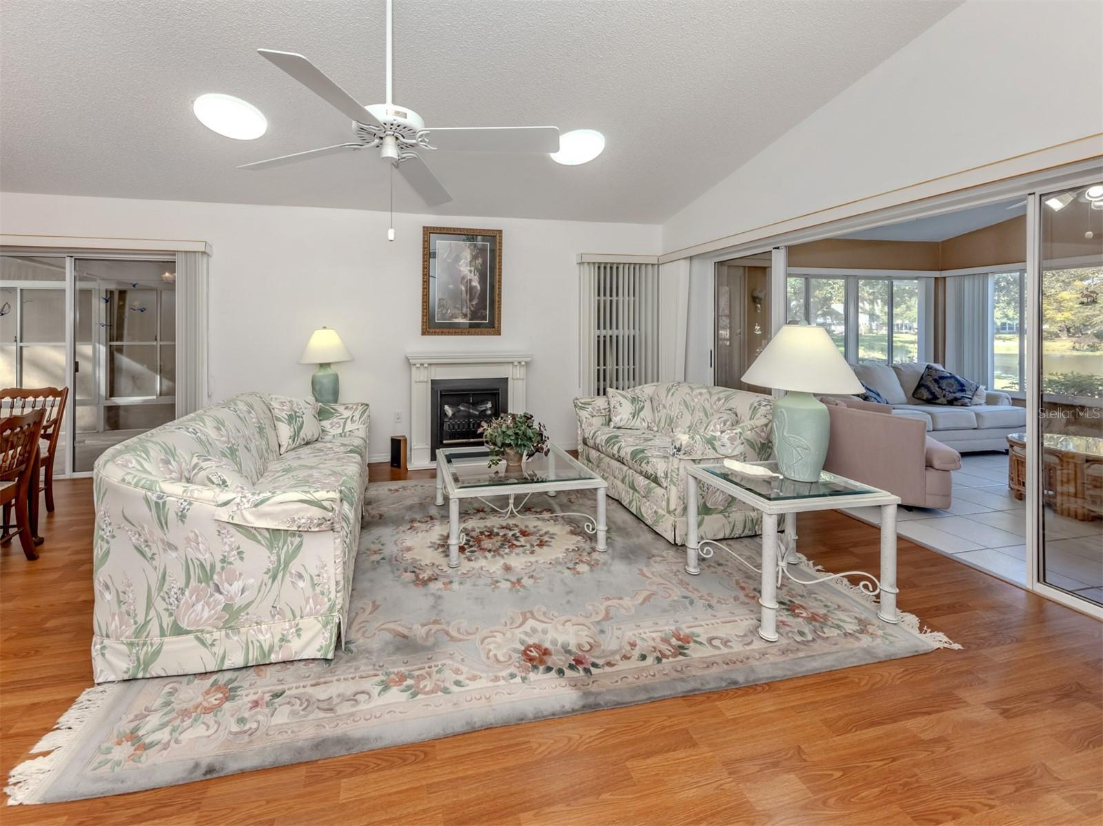 CLUBSIDE VILLAS - Residential