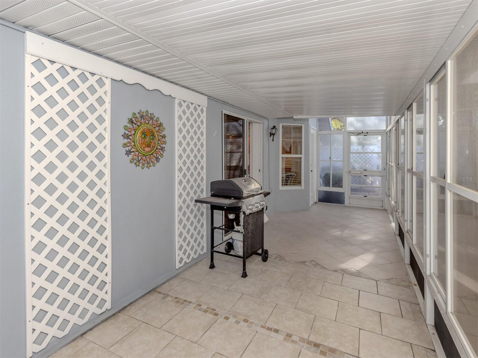 CLUBSIDE VILLAS - Residential