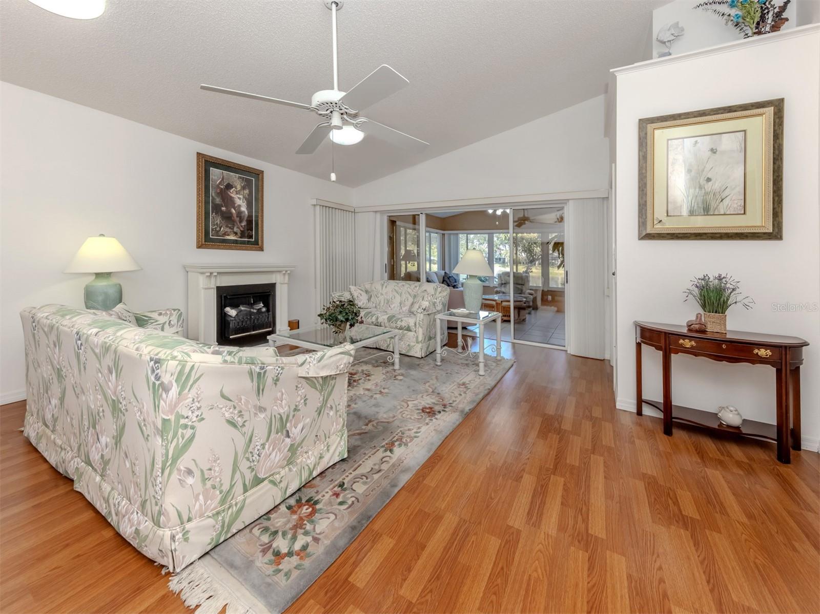 CLUBSIDE VILLAS - Residential