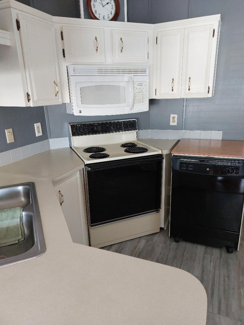 BLUE CYPRESS GOLF & RV RESIDENCE - Residential