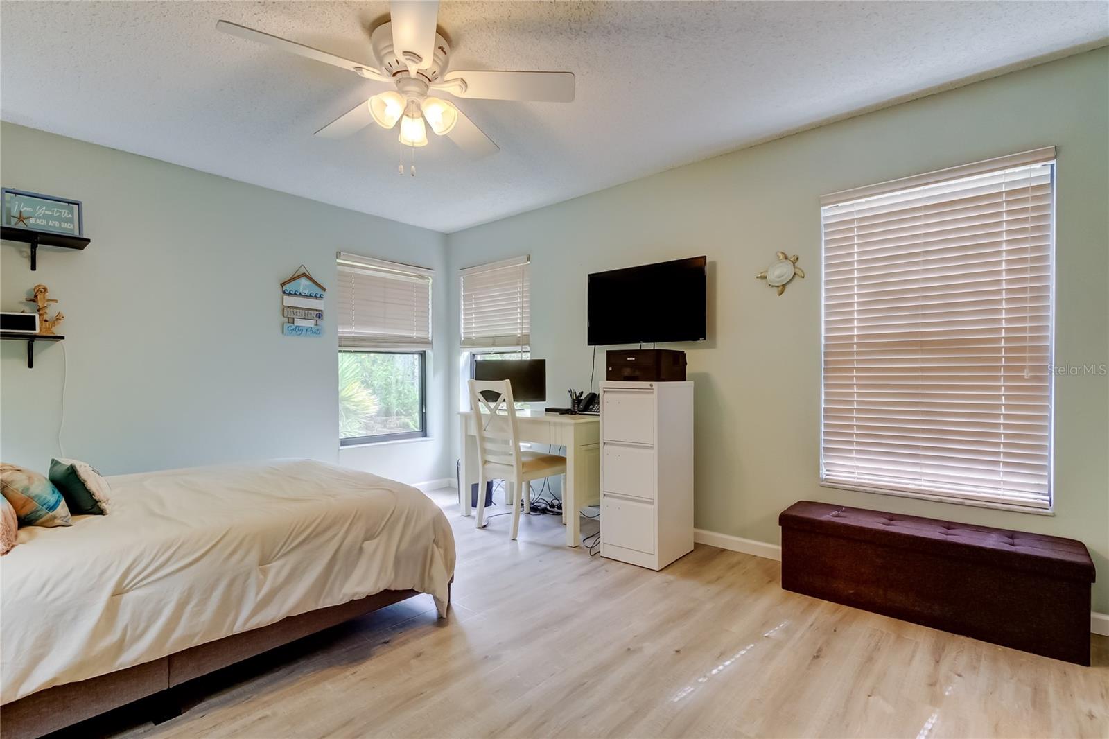 ABERDEEN UNIT ONE - Residential