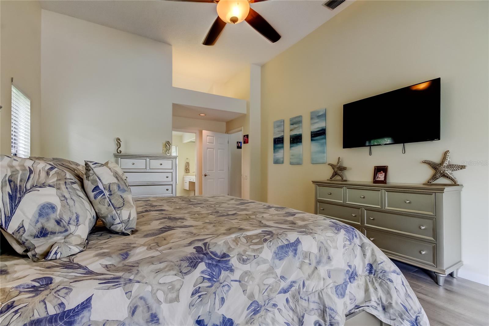 ABERDEEN UNIT ONE - Residential