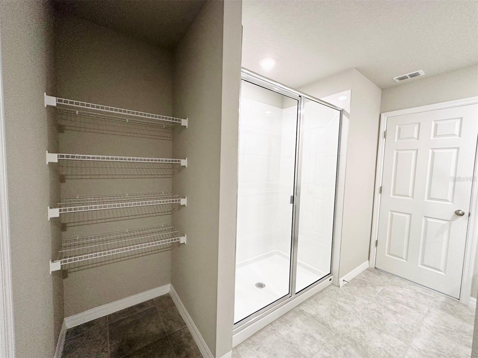 SILVER SPGS - Residential Lease