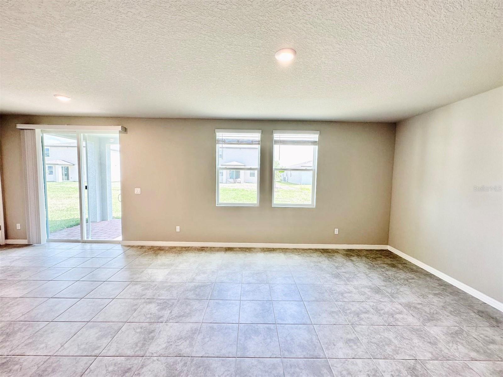 SILVER SPGS - Residential Lease